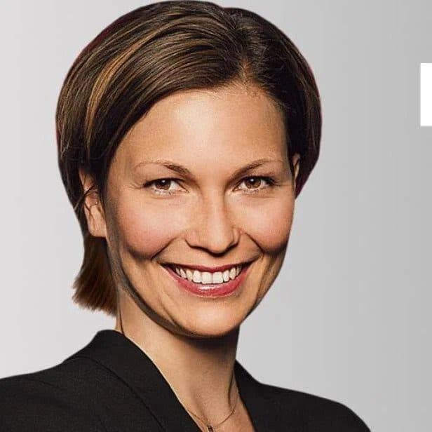 Sandra Baierl headshot